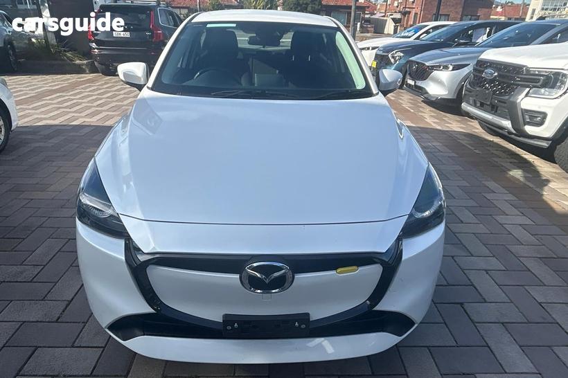 White 2024 Mazda 2 Hatchback G15 Pure