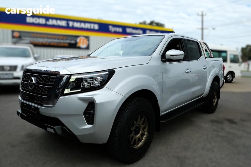 Silver 2021 Nissan Navara Dual Cab Pick-up St-X (4X2) Leather/Sunroof