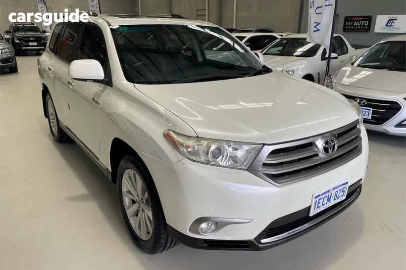 White 2012 Toyota Kluger Wagon Grande (4X4)