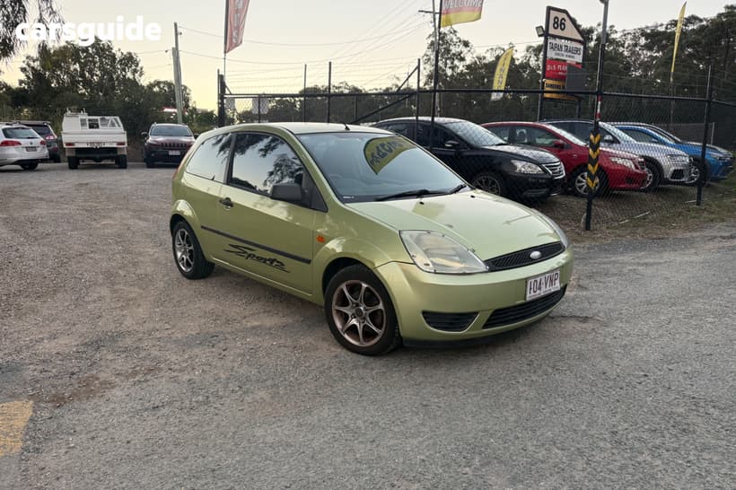 Green 2005 Ford Fiesta Hatchback Lx