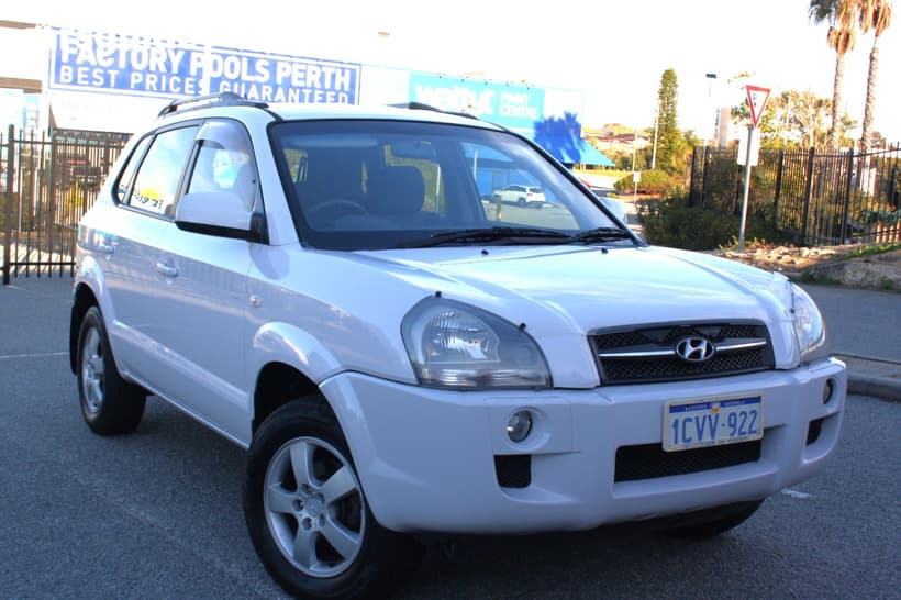 White 2008 Hyundai Tucson Wagon City Sx