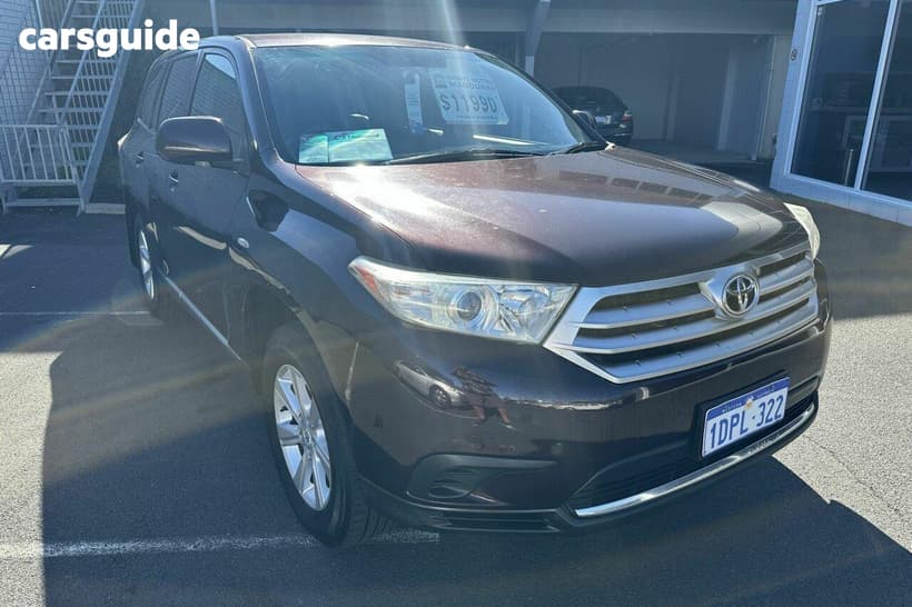 Red 2011 Toyota Kluger SUV KX-R