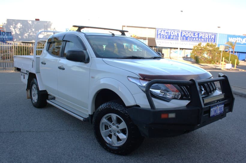 White 2018 Mitsubishi Triton Dual Cab Utility Glx Plus (4X4)