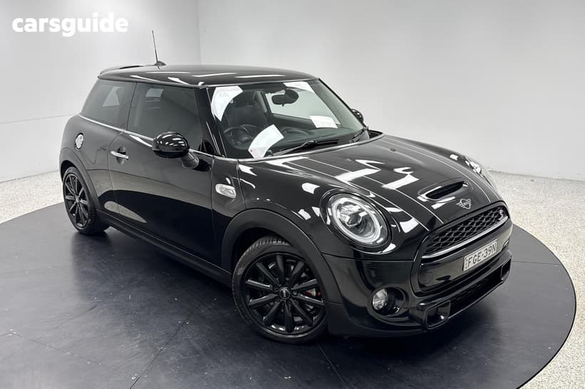 Black 2018 Mini Cooper Hatchback S 3D Hatch
