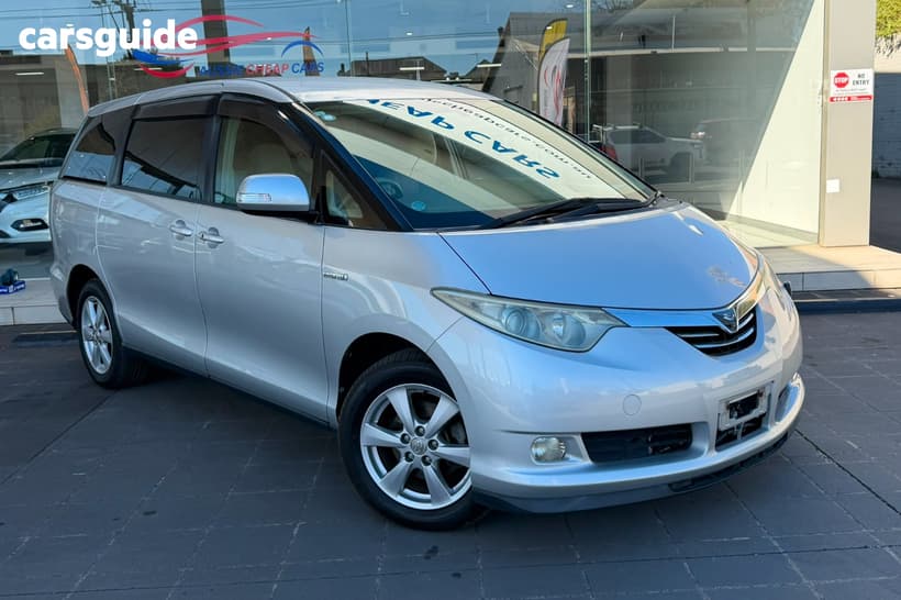 Silver 2007 Toyota Estima Wagon Aeras G