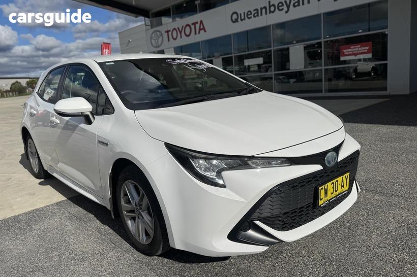 2018 Toyota Corolla Hatchback Ascent Sport (Hybrid)