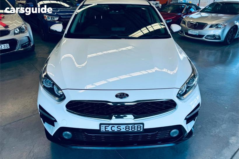 White 2019 Kia Cerato Hatchback Sport Nav
