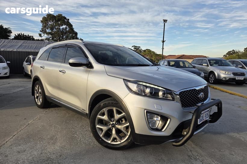 Silver 2016 Kia Sorento Wagon Platinum (4X4)