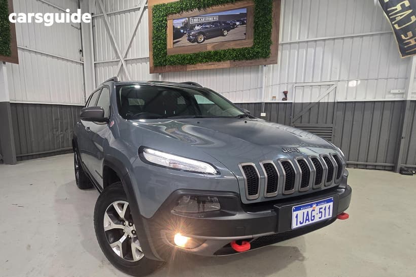 Green 2015 Jeep Cherokee Wagon Trailhawk (4X4)
