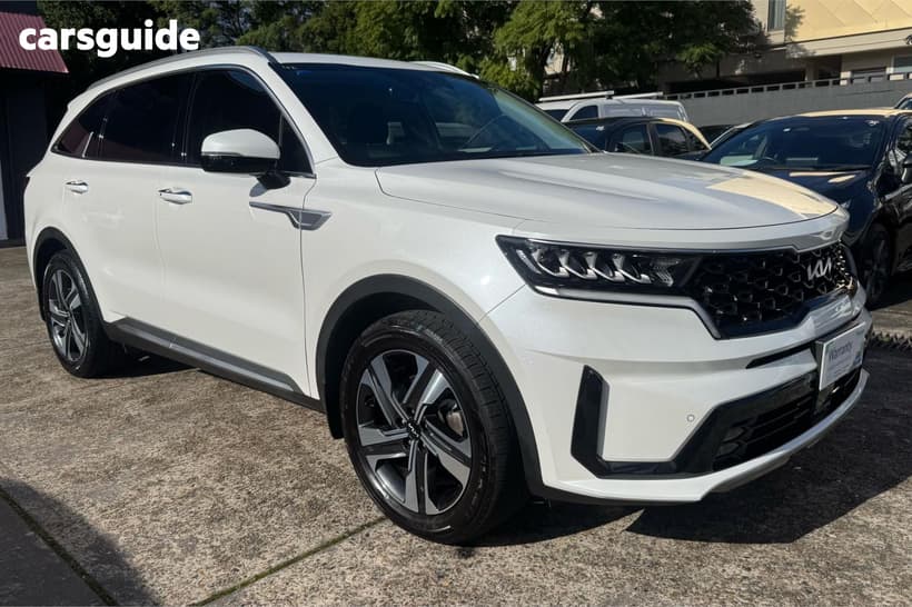 White 2022 Kia Sorento Wagon Sport+ 7 Seat