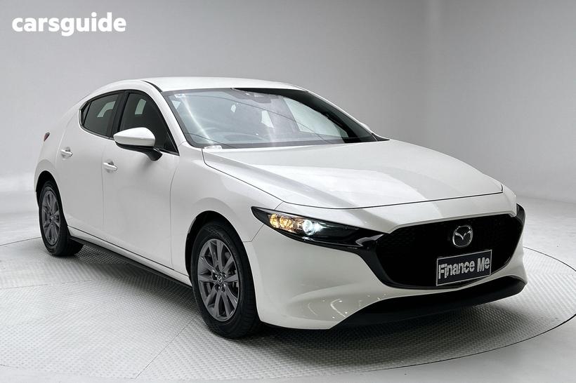 White 2021 Mazda 3 Hatchback G20 Pure