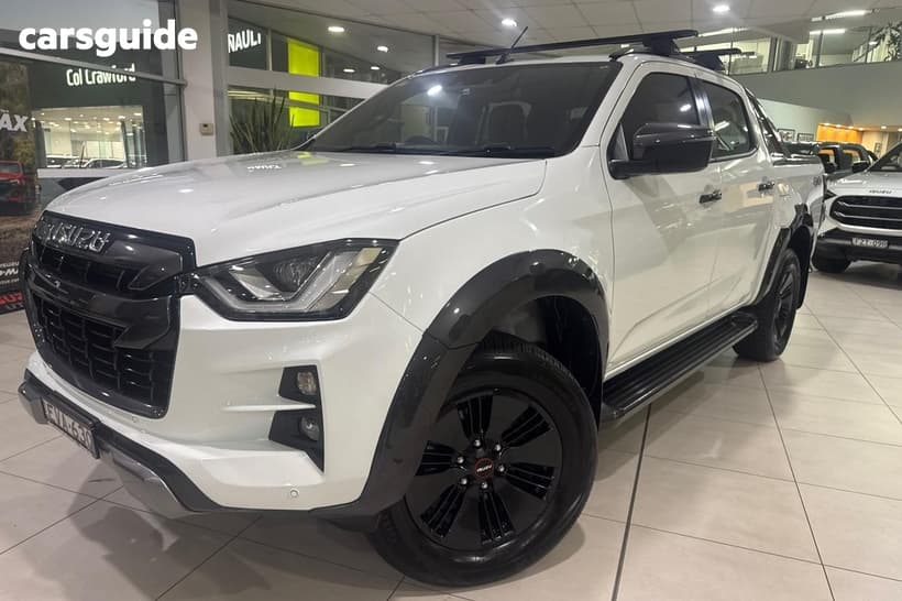 White 2022 Isuzu D-MAX Crew Cab Utility X-Terrain (4X4)