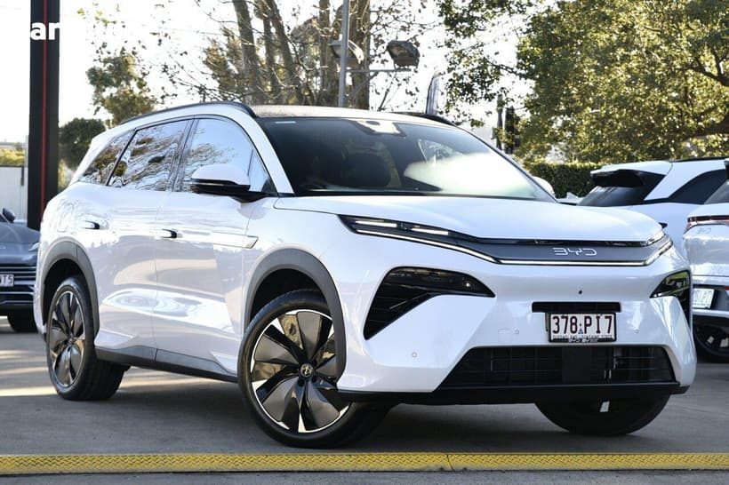 White 2025 BYD Sealion 8 SUV