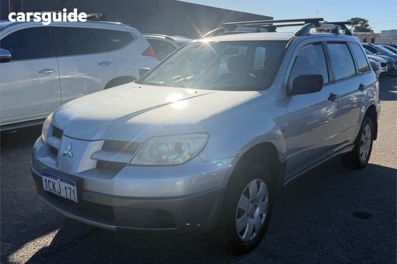 Silver 2006 Mitsubishi Outlander Wagon Activ