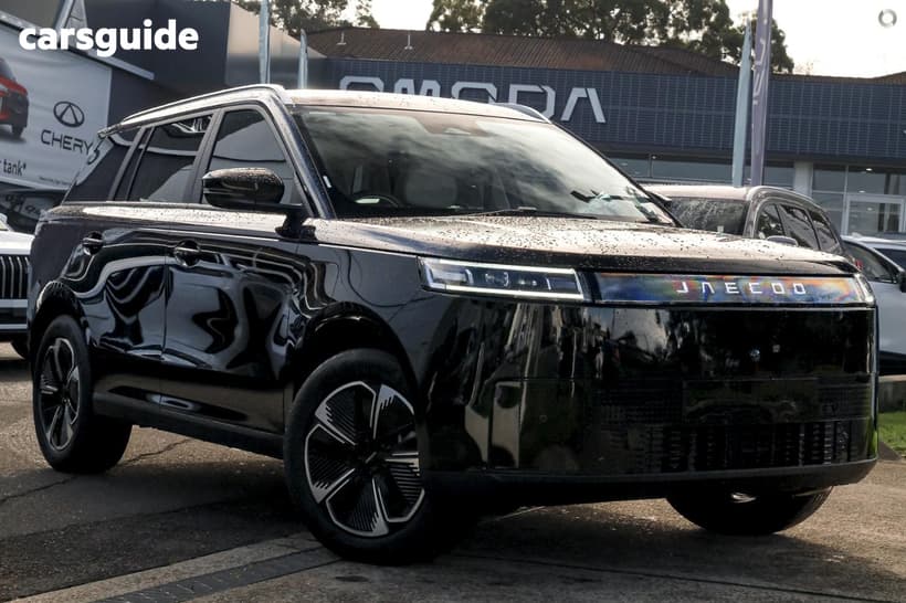 Black 2026 Jaecoo J5 Wagon Summit Ev