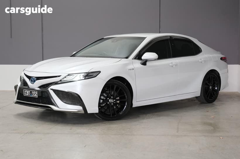 White 2022 Toyota Camry Sedan Sx Hybrid