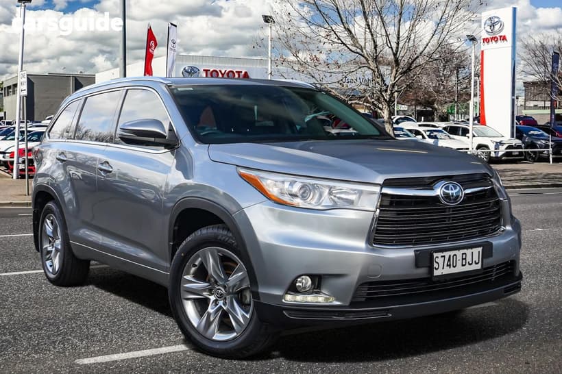 Silver 2016 Toyota Kluger Wagon Grande (4X2)