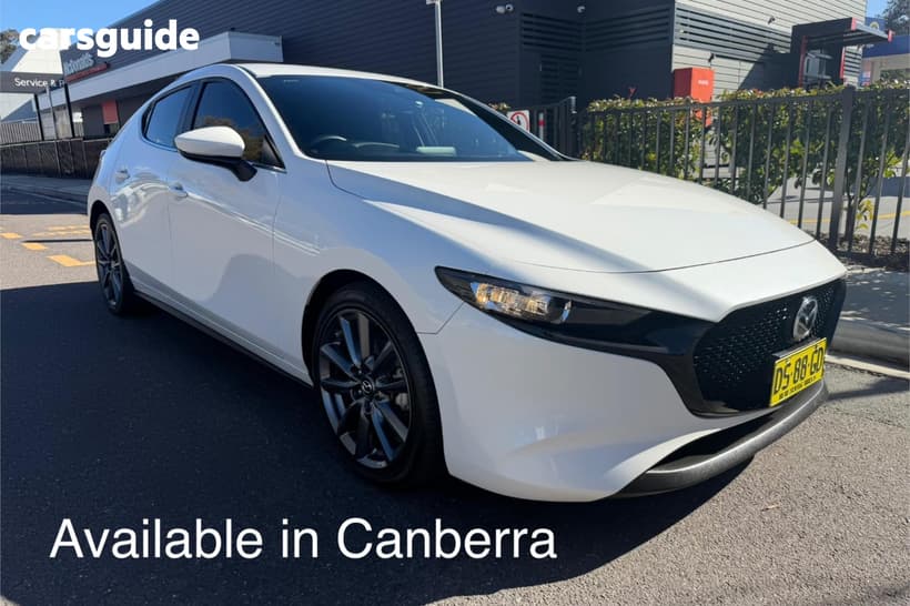 White 2019 Mazda 3 Hatchback G20 Evolve