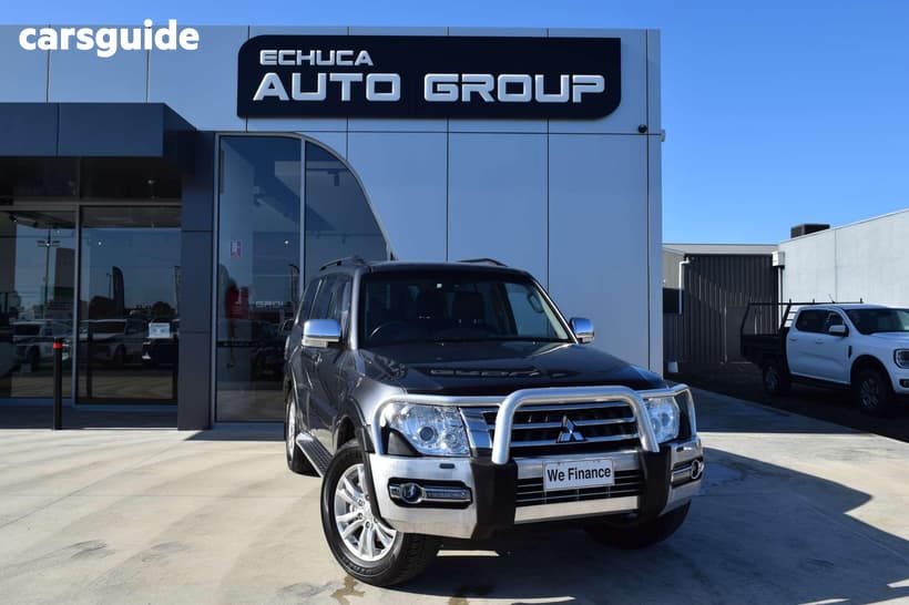 Grey 2015 Mitsubishi Pajero Wagon Gls Lwb (4X4)