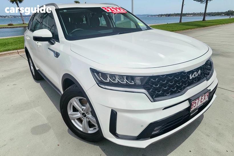 White 2022 Kia Sorento Wagon S 7 Seat