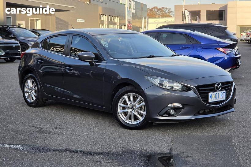 Grey 2015 Mazda 3 Hatchback Maxx