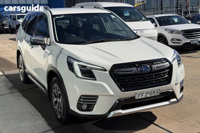 White 2023 Subaru Forester Wagon Hybrid L (Awd)