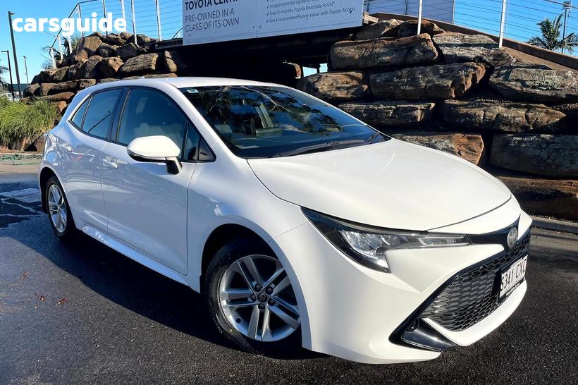 White 2019 Toyota Corolla Hatchback Ascent Sport