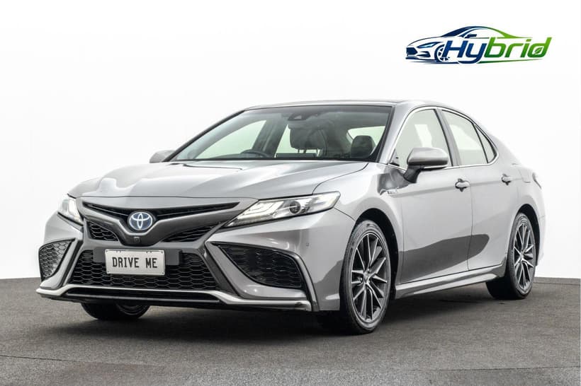 Grey 2021 Toyota Camry Sedan Sl Hybrid