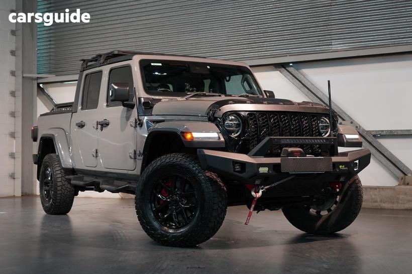 Grey 2022 Jeep Gladiator Dual Cab Utility Night Eagle (4X4)