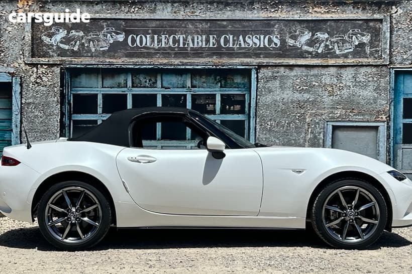 White 2021 Mazda MX-5 Convertible Roadster Gt