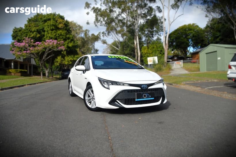 White 2020 Toyota Corolla Hatchback Ascent Sport (Hybrid)