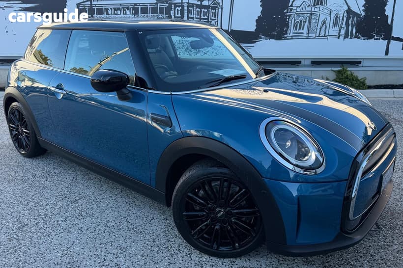 Blue 2023 Mini Cooper Hatchback Classic 3D Hatch