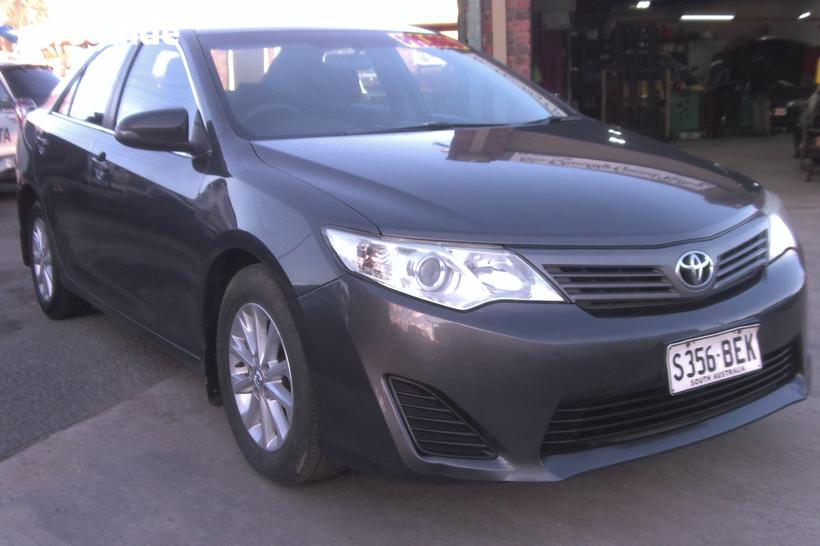 Grey 2014 Toyota Camry Sedan Altise