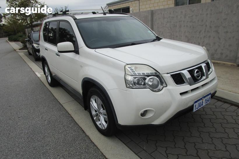 White 2012 Nissan X-Trail Wagon St-L (4X4)