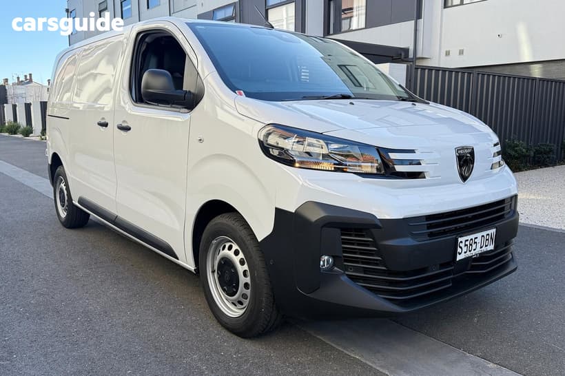 White 2025 Peugeot Expert Van Pro Long