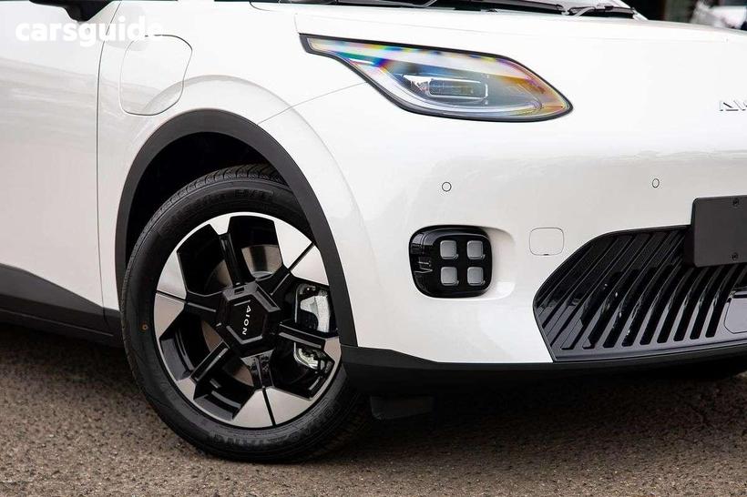 White 2026 Gac Aion Ut Hatchback Premium