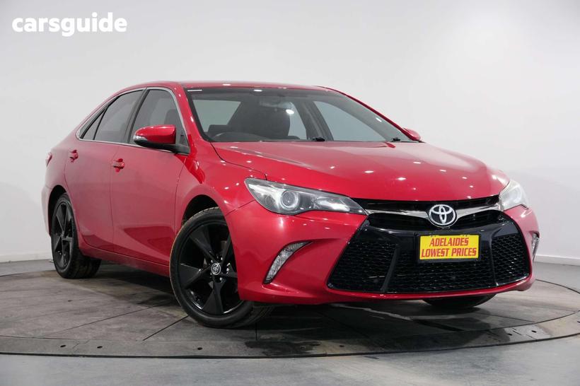 Red 2015 Toyota Camry Sedan Atara Sx