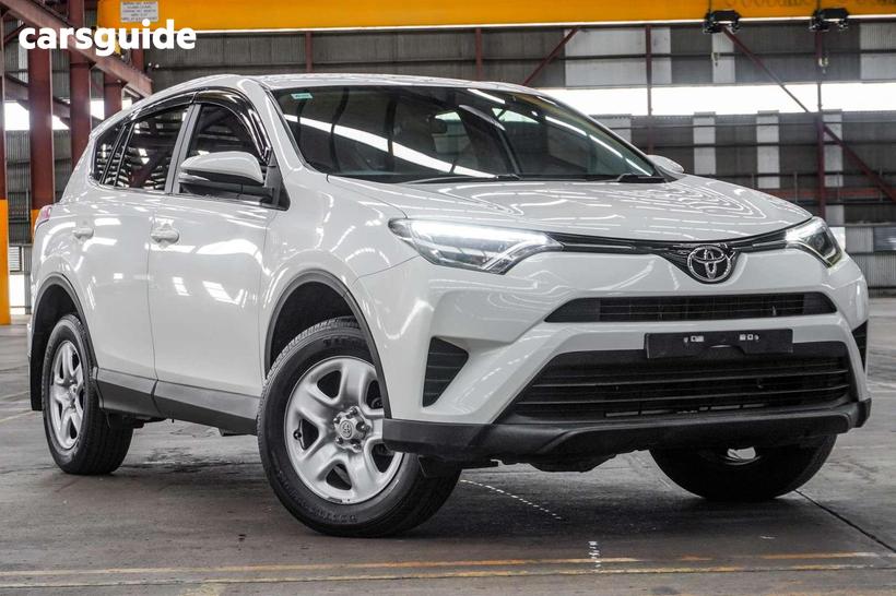 White 2017 Toyota RAV4 Wagon Gx (4X4)