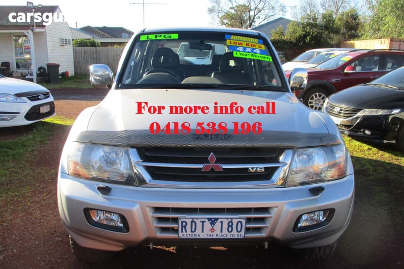 Silver 2001 Mitsubishi Pajero Wagon Gls Lwb (4X4)