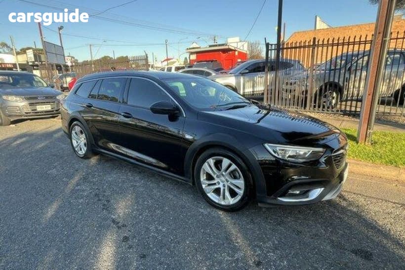 Black 2018 Holden Calais Sportswagon Tourer