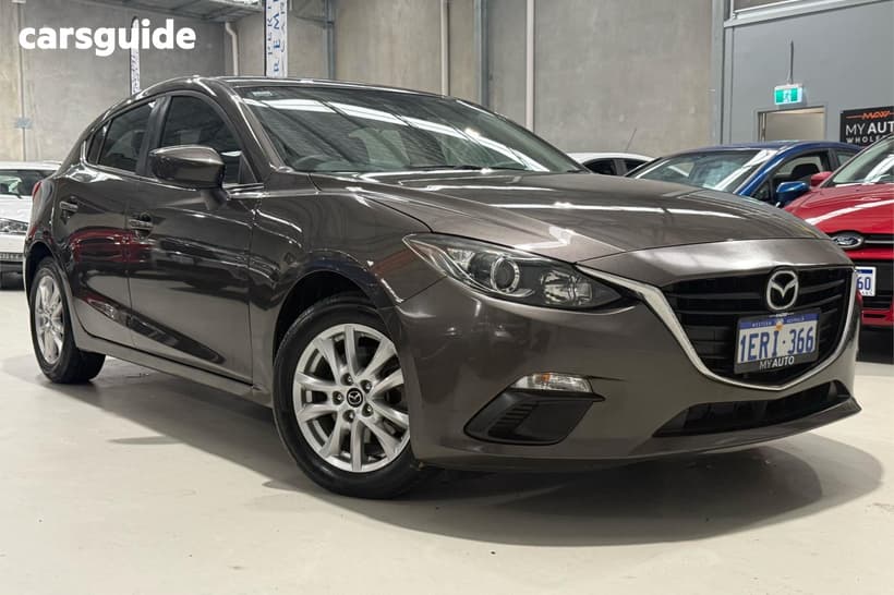 Grey 2014 Mazda 3 Hatchback Maxx