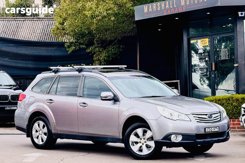 Silver 2011 Subaru Outback Wagon 2.5I Premium (Sat-Nav)