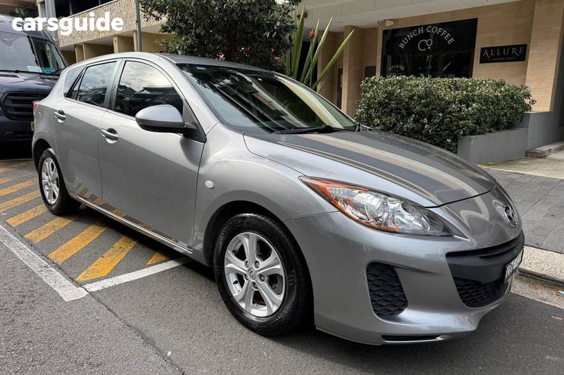 Silver 2011 Mazda 3 Hatchback Maxx