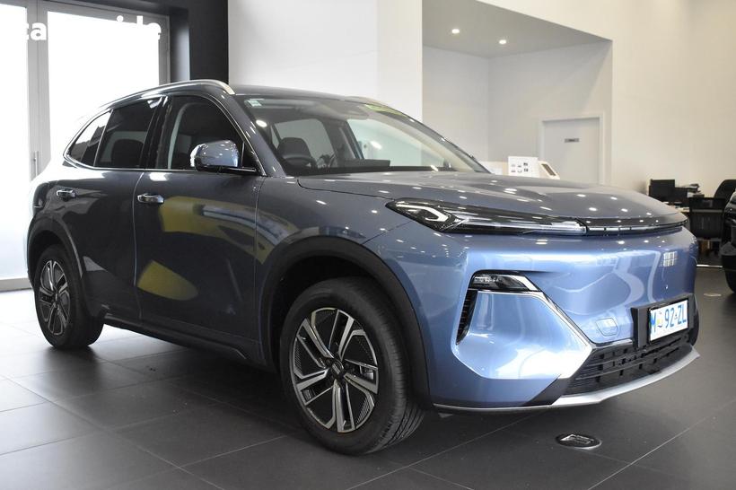 Blue 2025 Geely Starray Em-I Wagon Complete