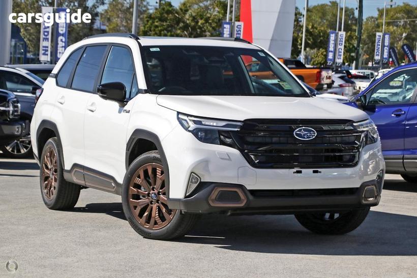 White 2025 Subaru Forester Wagon Hybrid Sport (Awd)