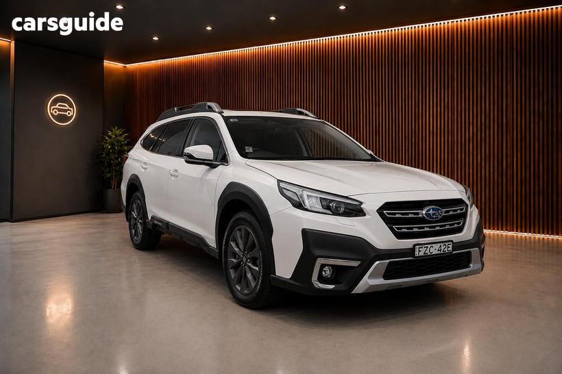 White 2024 Subaru Outback Wagon Awd
