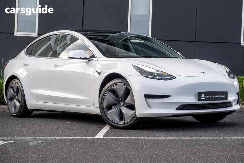White 2020 Tesla Model 3 Sedan Standard Range Rwd