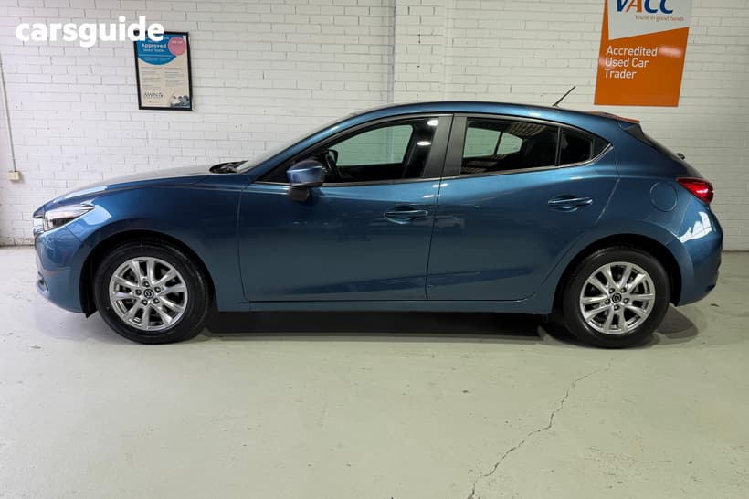 2017 Mazda 3 Hatchback Maxx