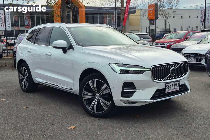 White 2023 Volvo XC60 Wagon Ultimate B5 Bright Mhev