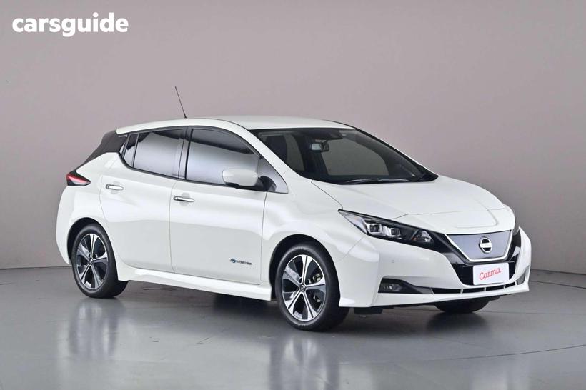 White 2022 Nissan Leaf Hatchback